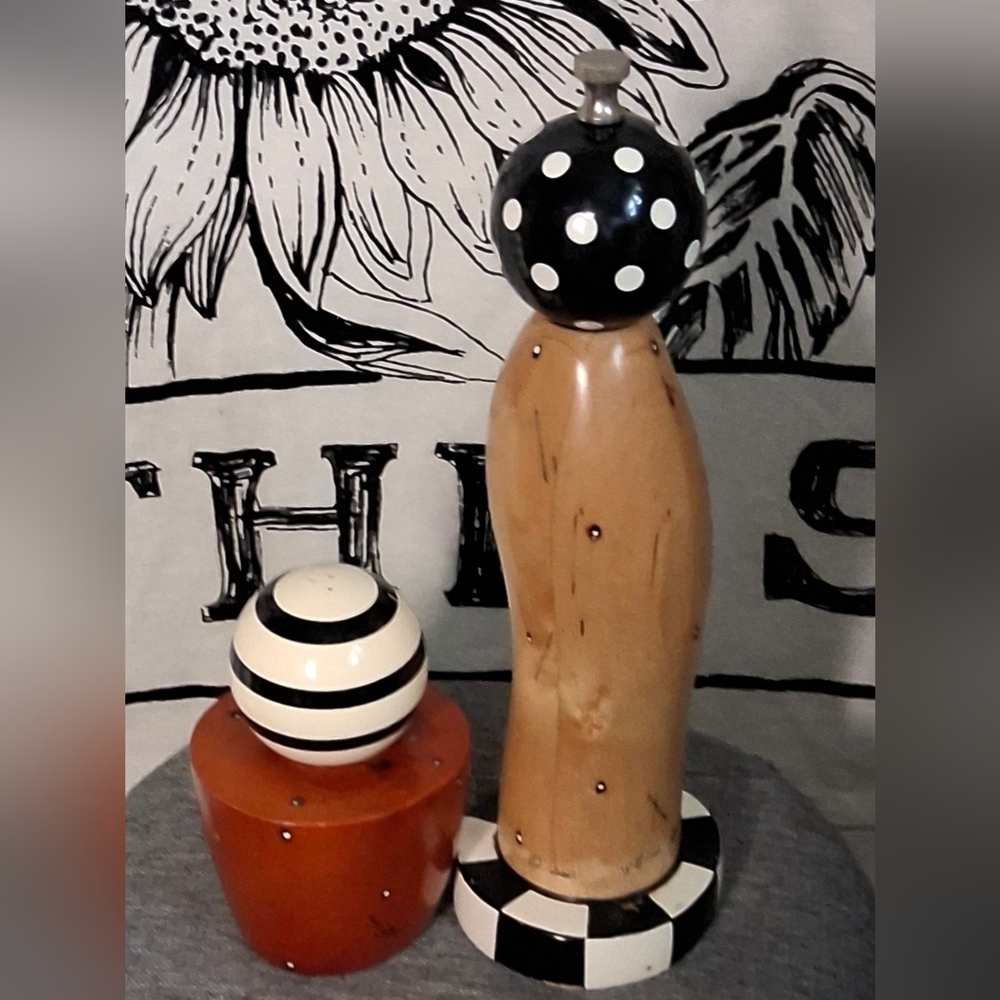 Vintage Y2K 2003 Robert Wilhelm Pop Art Salt Shaker and Pepper Mill Set